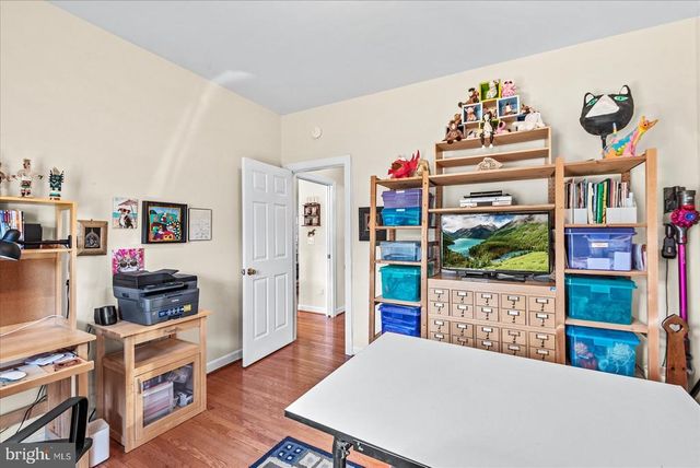 8032 MEADOWLAND DR, Locust Grove, VA 22508