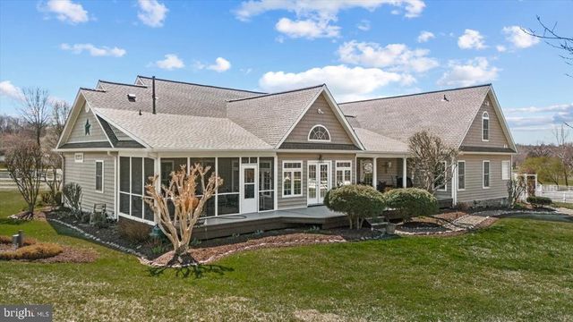 8032 MEADOWLAND DR, Locust Grove, VA 22508