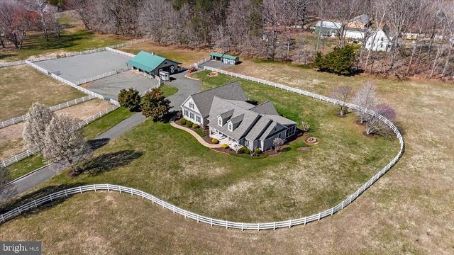 8032 MEADOWLAND DR, Locust Grove, VA 22508