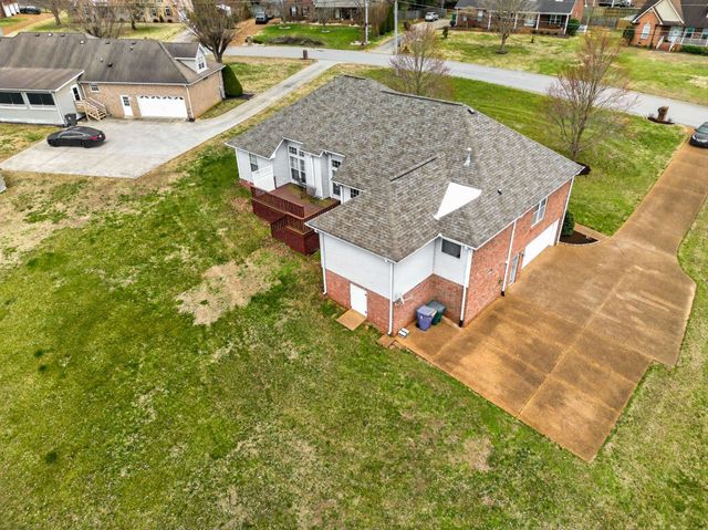 112 Covington Bend, White House, TN 37188