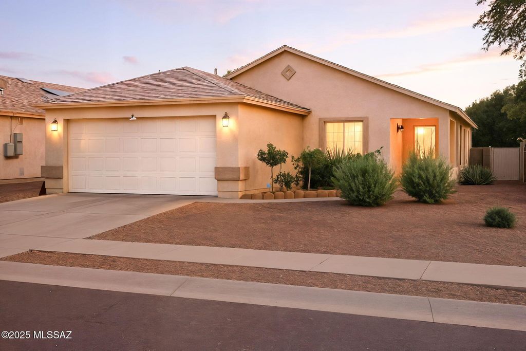 6422 E Brooks Drive, Tucson, AZ 85730