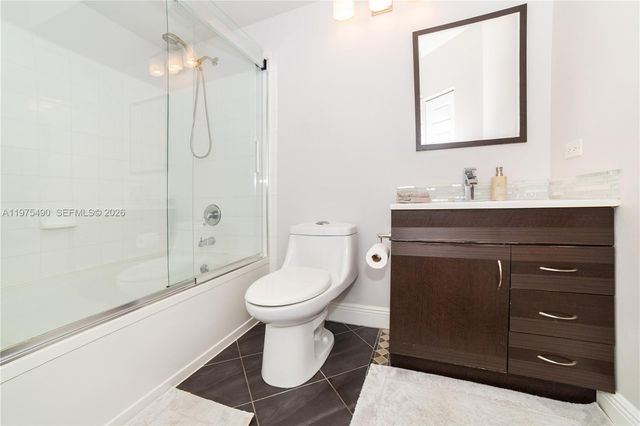 17100 N Bay Rd 1802, Sunny Isles Beach, FL 33160