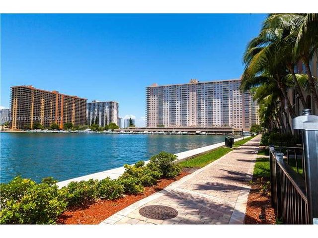 17100 N Bay Rd 1802, Sunny Isles Beach, FL 33160