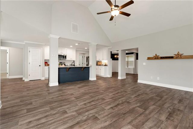 1215 Foster Road, Statham, GA 30666