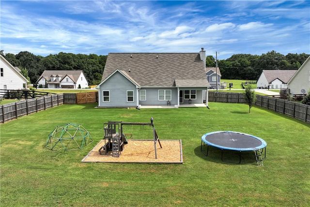 1215 Foster Road, Statham, GA 30666