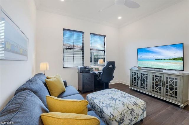 16374 Viansa WAY # 5302, Naples, FL 34110