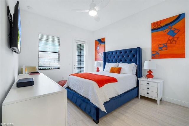 16374 Viansa WAY # 5302, Naples, FL 34110