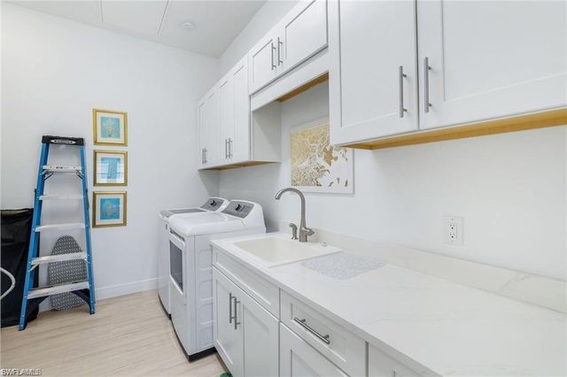 16374 Viansa WAY # 5302, Naples, FL 34110