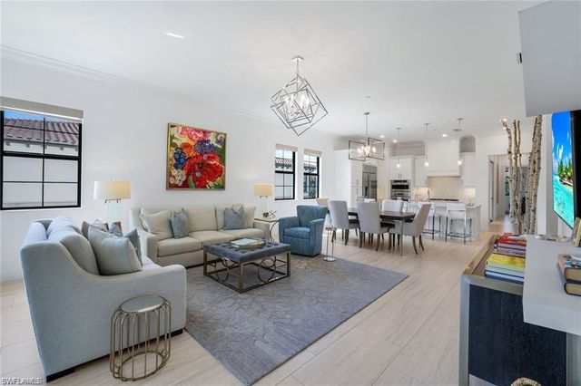 16374 Viansa WAY # 5302, Naples, FL 34110