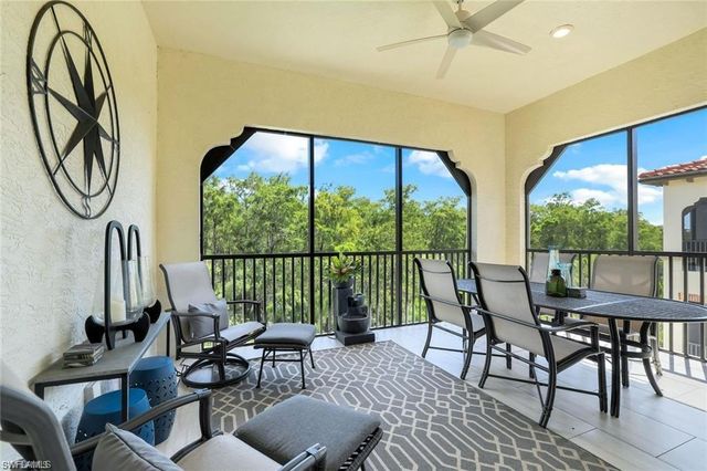 16374 Viansa WAY # 5302, Naples, FL 34110