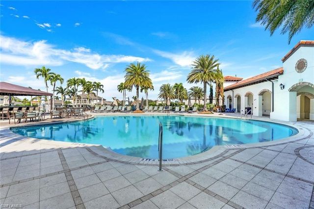 16374 Viansa WAY # 5302, Naples, FL 34110