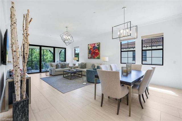 16374 Viansa WAY # 5302, Naples, FL 34110