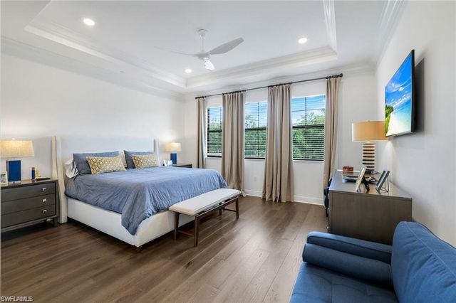 16374 Viansa WAY # 5302, Naples, FL 34110