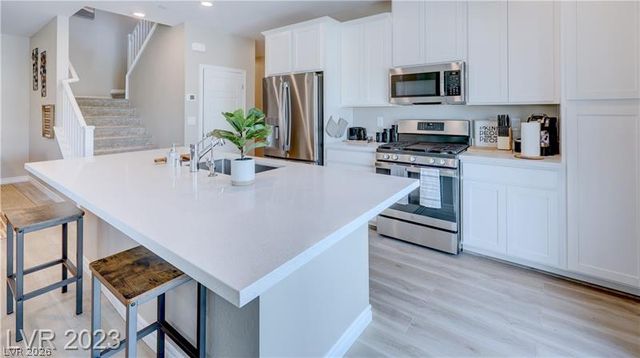 226 Callen Falls Avenue 1314, Henderson, NV 89011
