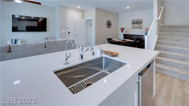 226 Callen Falls Avenue 1314, Henderson, NV 89011