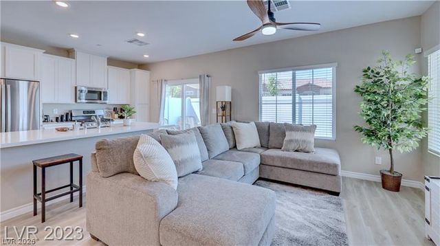 226 Callen Falls Avenue 1314, Henderson, NV 89011