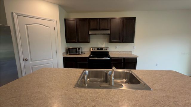 1487 FOX SQUIRREL DRIVE, Davenport, FL 33897