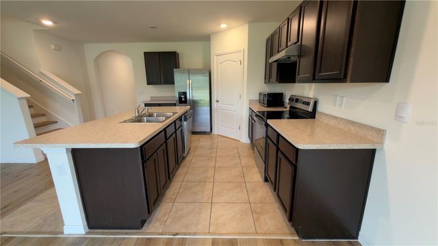 1487 FOX SQUIRREL DRIVE, Davenport, FL 33897