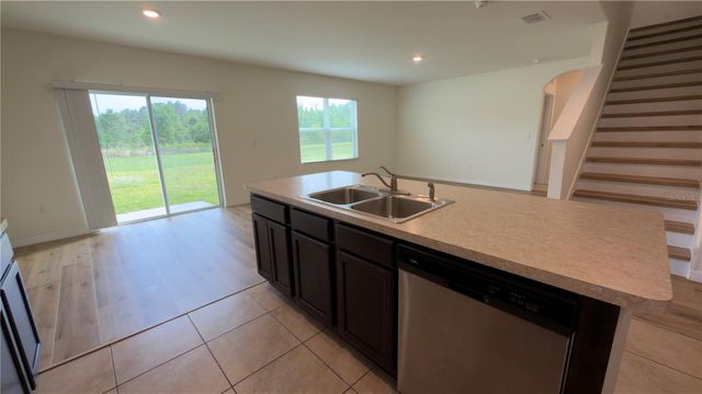 1487 FOX SQUIRREL DRIVE, Davenport, FL 33897