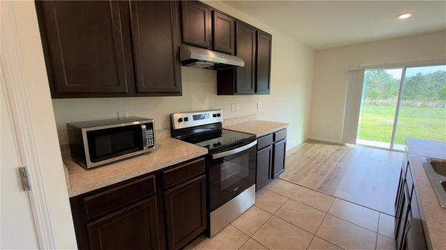 1487 FOX SQUIRREL DRIVE, Davenport, FL 33897