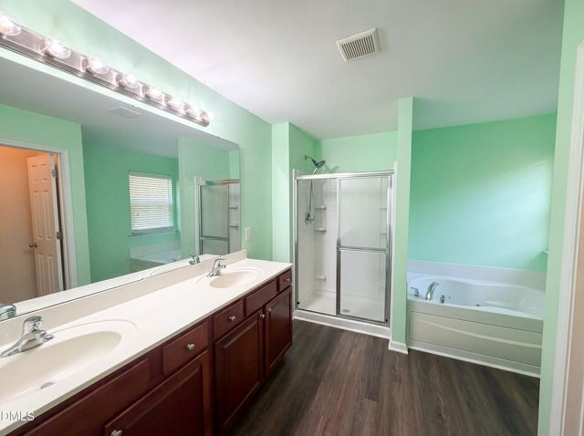 5073 Stonewood Pines Drive, Knightdale, NC 27545