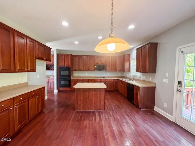 5073 Stonewood Pines Drive, Knightdale, NC 27545