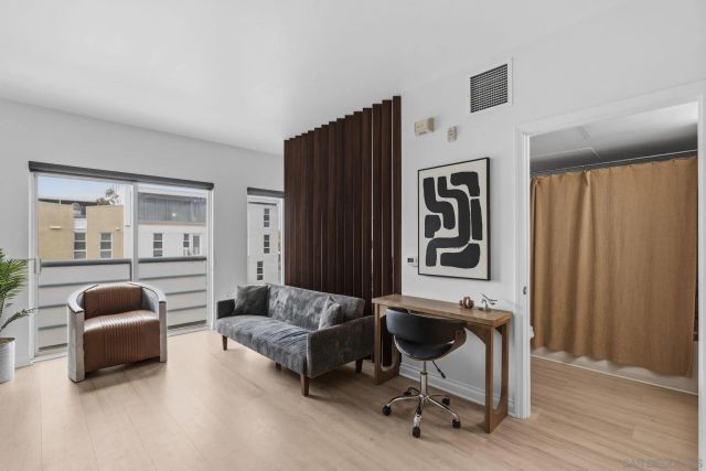 550 15th St 703, San Diego, CA 92101
