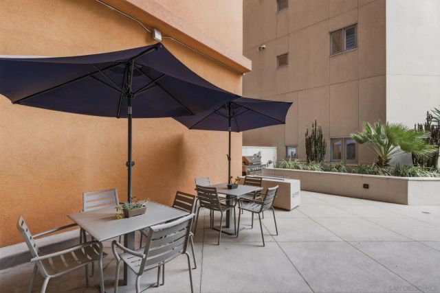 550 15th St 703, San Diego, CA 92101
