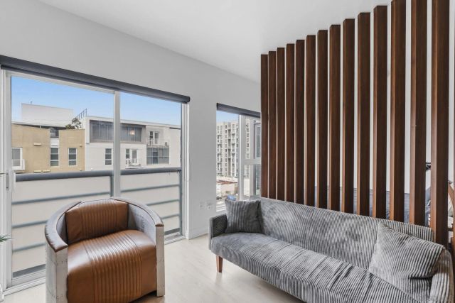 550 15th St 703, San Diego, CA 92101