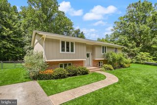 7251 RIDGEWAY DR, Manassas, VA 20112