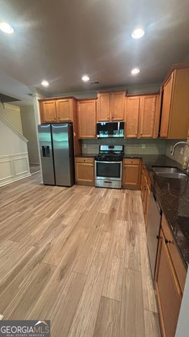 323 Knelston Oak Drive, Suwanee, GA 30024