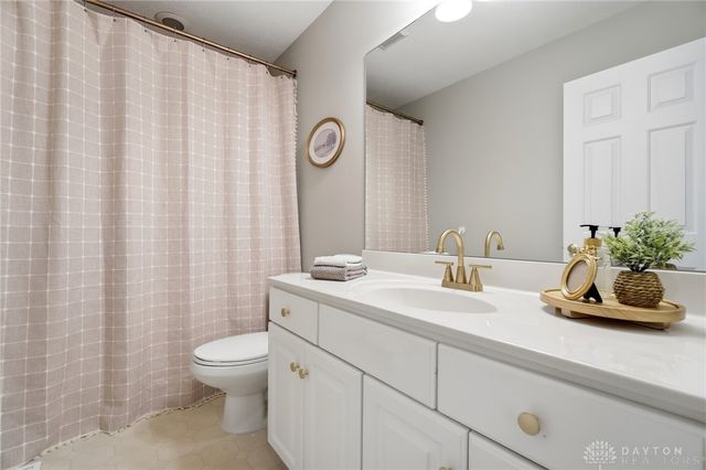 55 Antrim Dells, Springboro, OH 45066