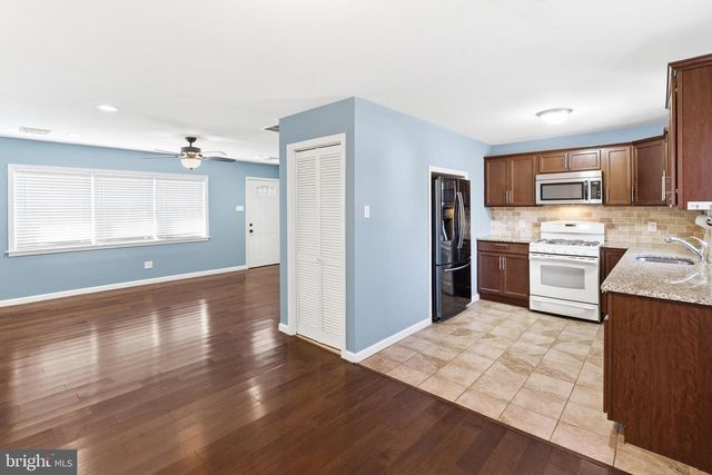 151 UNEXPECTED RD, Newfield, NJ 08344