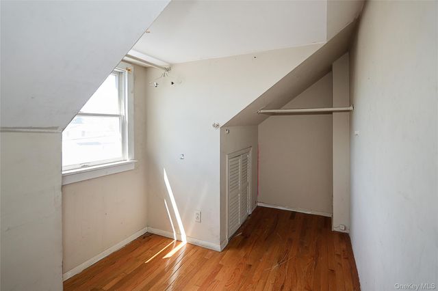 20 E Clearwater Road, Lindenhurst, NY 11757
