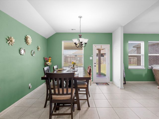 406 Lake Street, Red Oak, TX 75154