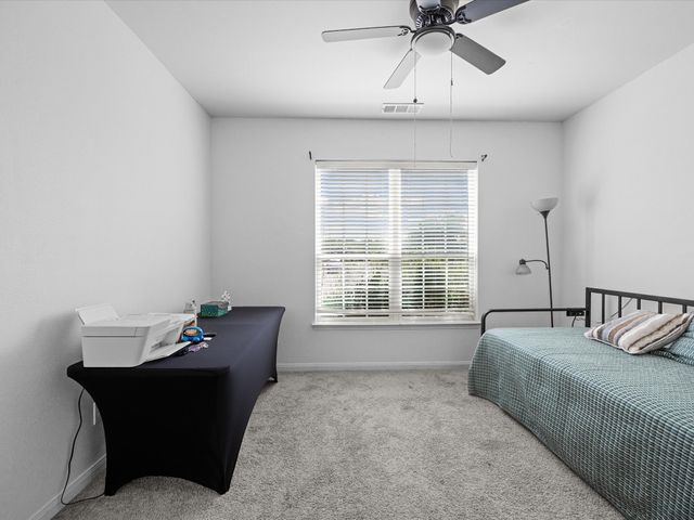 406 Lake Street, Red Oak, TX 75154