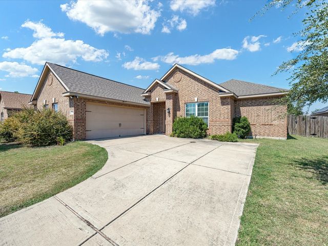 406 Lake Street, Red Oak, TX 75154