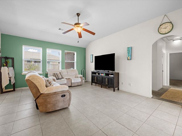 406 Lake Street, Red Oak, TX 75154