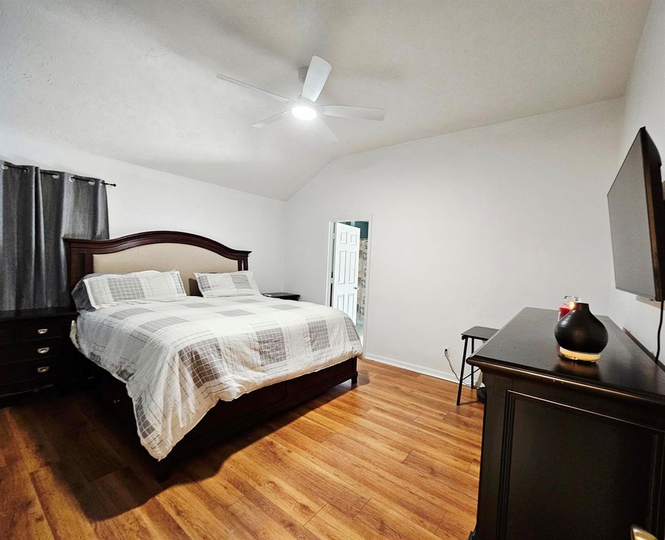 Image 13 of property listing at 2388 SW Fern Circle, Port St. Lucie, FL 34953