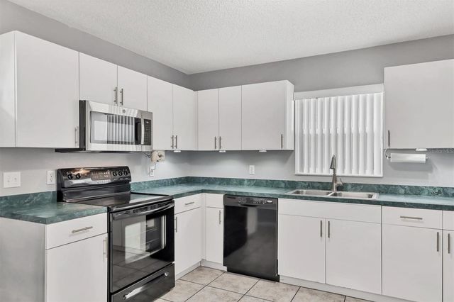 2715 52ND AVENUE TERRACE W, Bradenton, FL 34207