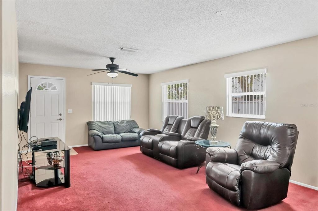 Image 5 of property listing at 2715 52ND AVENUE TERRACE W, Bradenton, FL 34207