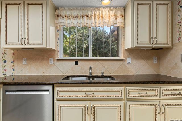 2031 Oak Vista, San Antonio, TX 78232