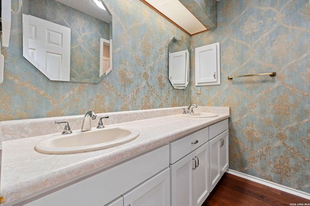 2031 Oak Vista, San Antonio, TX 78232