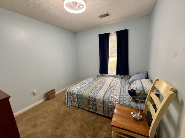105 Pleasant Ln, White House, TN 37188