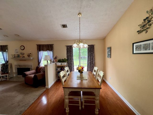 105 Pleasant Ln, White House, TN 37188