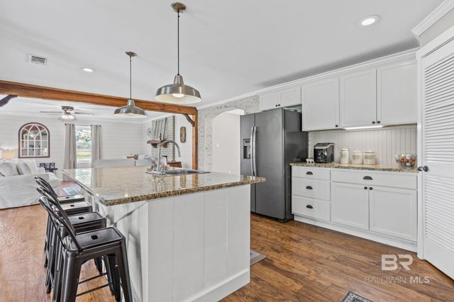 11100 Rhett McConnell Road, Theodore, AL 36582