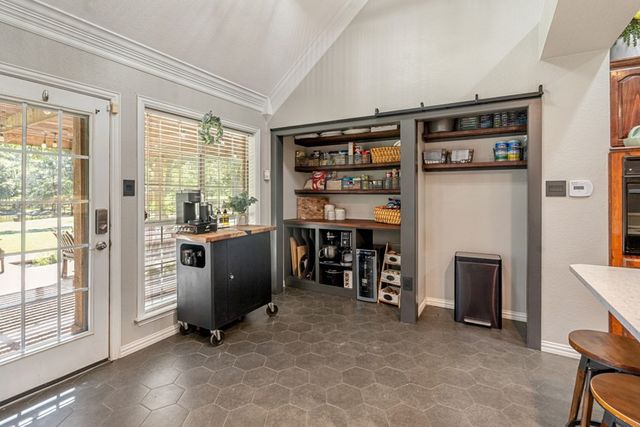 1933 Vz County Road 2721, Mabank, TX 75147