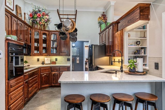 1933 Vz County Road 2721, Mabank, TX 75147