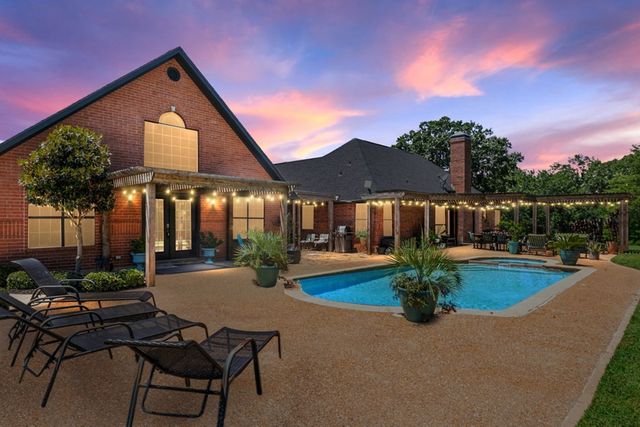 1933 Vz County Road 2721, Mabank, TX 75147