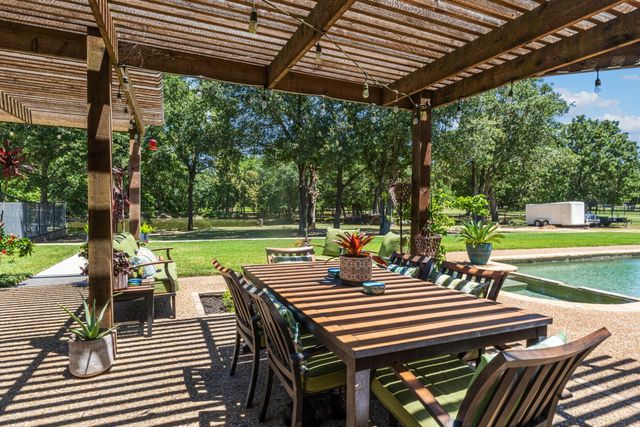 1933 Vz County Road 2721, Mabank, TX 75147